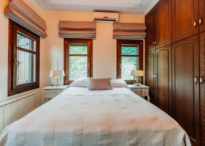 Elysian Luxury Pelion * ツァガラダ