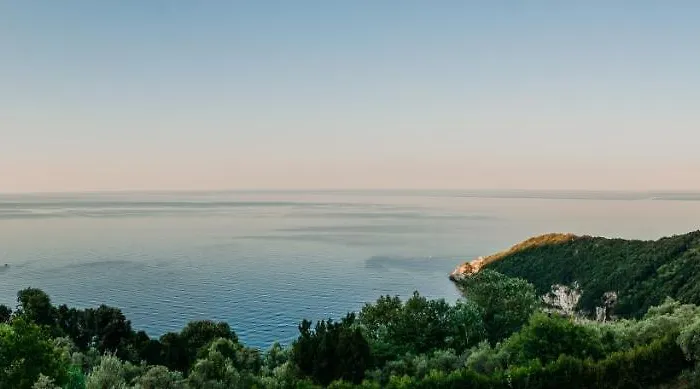 Elysian Luxury Pelion ツァガラダ